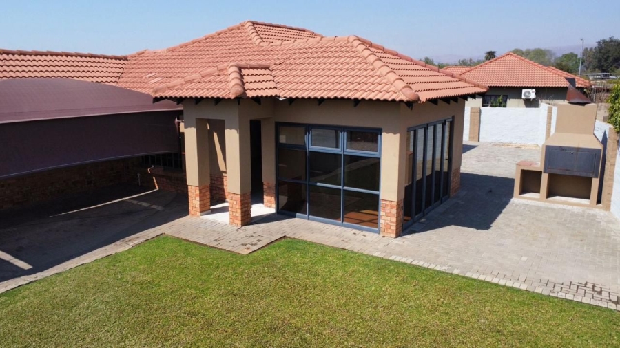 4 Bedroom Property for Sale in Hexrivier Lifestyle Estate North West